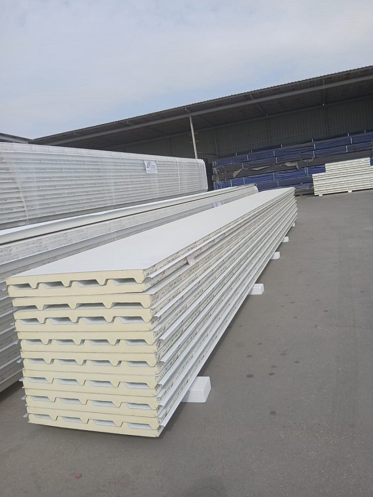 ساندوتش بانل